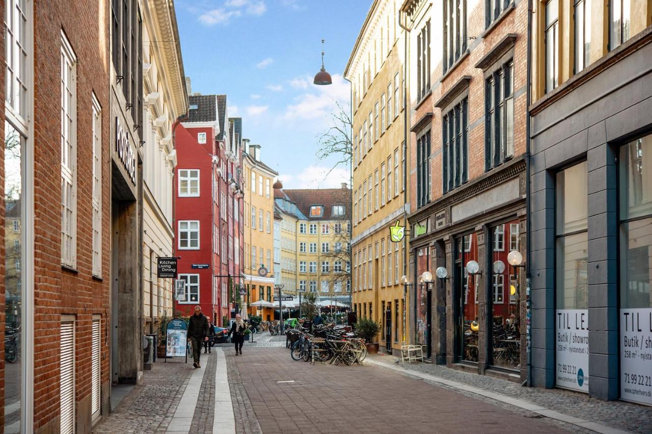 Sanders Leaves - Precious Two-bedroom Penthouse In Downtown * Kopenhagen